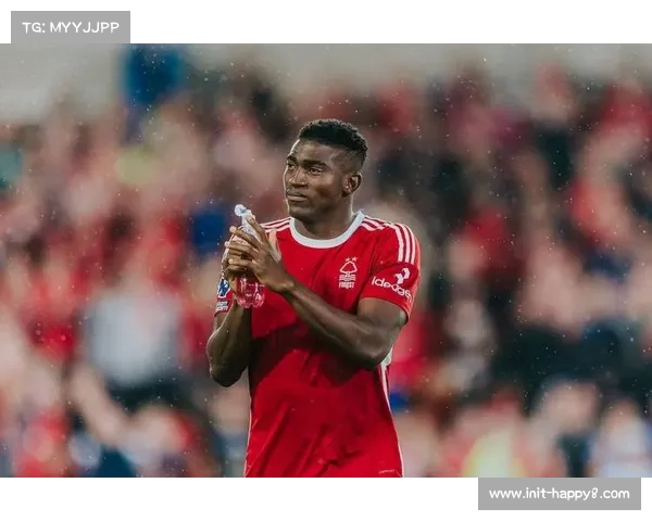 诺丁汉森林门将屡献神扑，零封阿森纳保级关键分